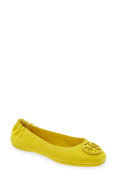 Shop Tory Burch Minnie Travel Ballet Flat In Citrus