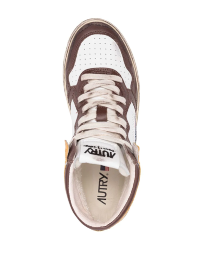 Autry Logo-laced Casual Sneakers In White