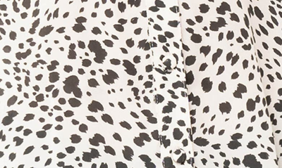 Gibsonlook Button Front Blouson Sleeve Blouse In Sand Dollar Animal
