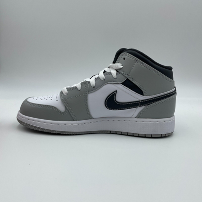 Pre-owned Nike Air Jordan 1 Mid Light Smoke Grey Gs 38.5 Sneaker 554725-078