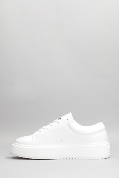 Shop Ganni Sneakers In White Vegea