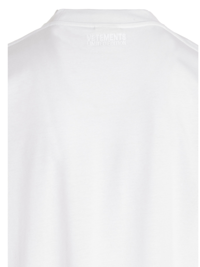 Shop Vetements T-shirt Mixed Logo In White