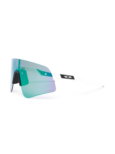 Oakley Oversize Visor Sunglasses In Weiss