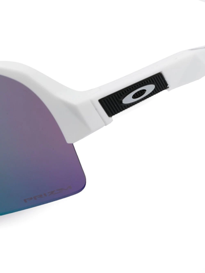 Oakley Oversize Visor Sunglasses In Weiss