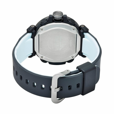 Pre-owned Casio Pro Trek Triple Sensor Analog-digital Solar Silicone Watch Prg-650y-1