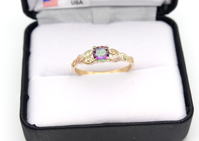 Pre-owned Black Hills Gold 10k  Ring With Mystic Topaz Size 4 - 10