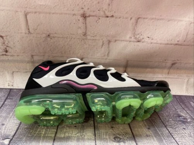 Pre-owned Nike Air Vapormax Plus Black Green Pink Shoes Dm8121-001 Men's Size 12
