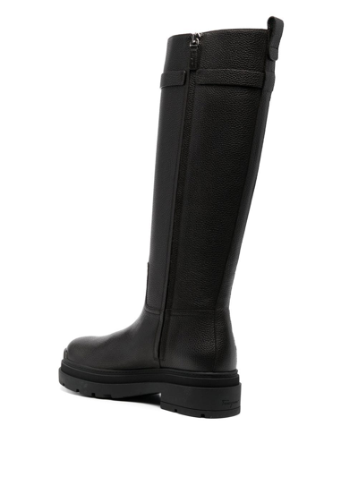 Ferragamo Leather Ryder Boots Buckle Detail In Schwarz