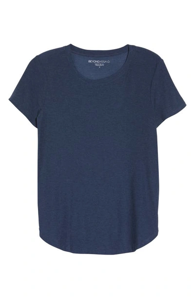 Shop Beyond Yoga On The Down Low T-shirt In Nocturnal Navy