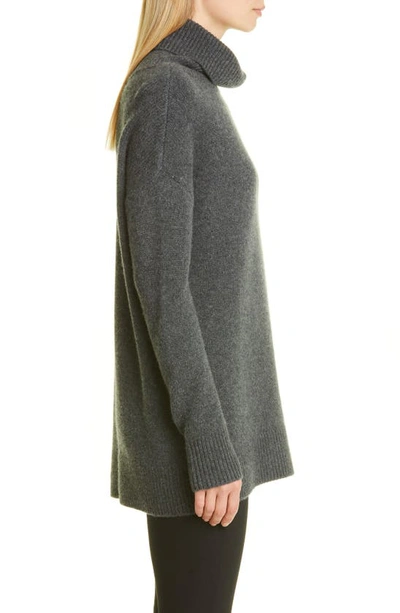 Shop Nordstrom Signature Turtle Neck Cashmere Tunic Sweater In Grey Dark Charcoal Heather