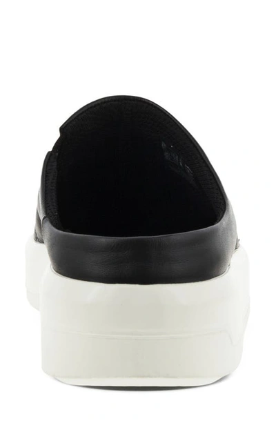 ecco quilted sneaker