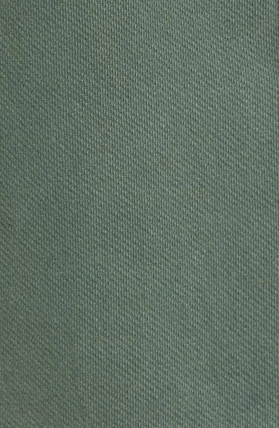 Treasure & Bond Stretch Organic Cotton Shorts In Green Wreath
