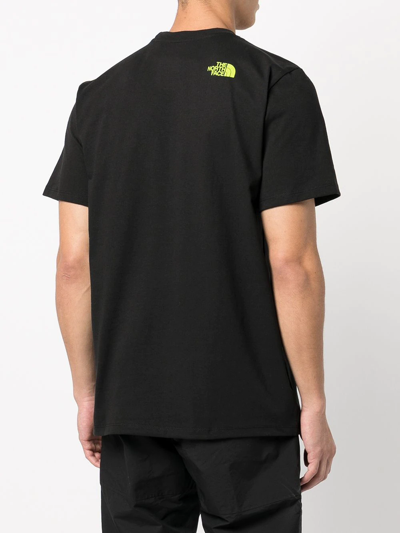 Shop The North Face Logo-print Cotton T-shirt In Schwarz