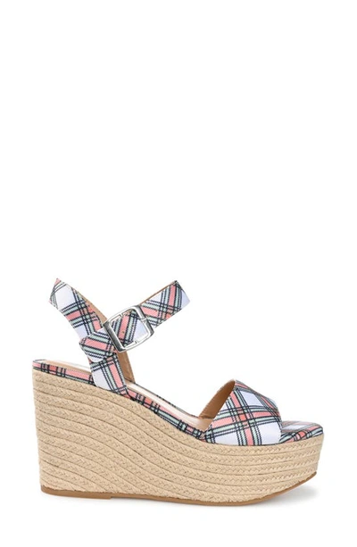Journee Collection Pearrl Espadrille Platform Wedge Sandal In Green