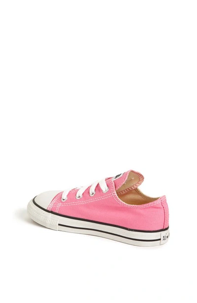 Converse Chuck Taylor® Low Top Sneaker In Pink