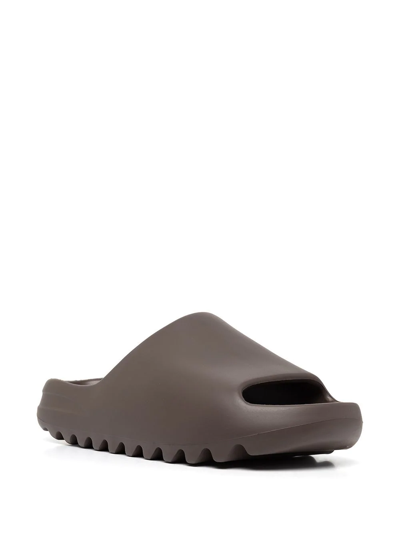 Adidas Originals Yeezy "soot 2021" Slides In Brown