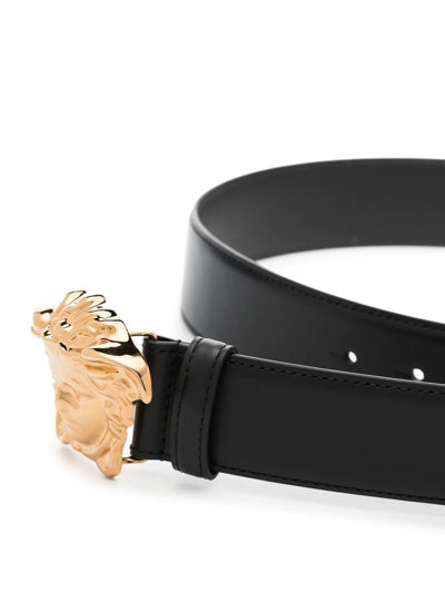 Shop Versace La Medusa Leather Belt In Schwarz