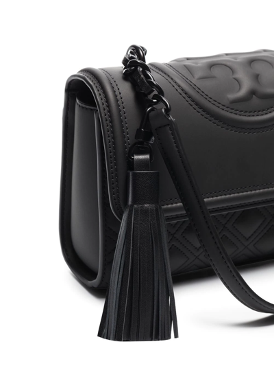 Tory Burch Embossed-logo Shoulder Bag In Schwarz