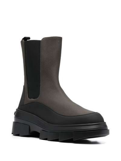 Shop Stuart Weitzman Noho Chelsea Boots In Grün