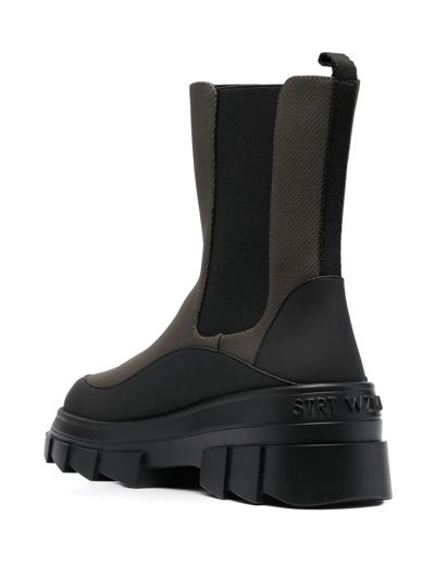 Shop Stuart Weitzman Noho Chelsea Boots In Grün