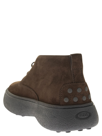 Tod's Brown Suede Desert Boots With Lace-up Closure And Gommini Sole In Brown