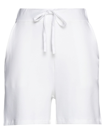 Majestic Filatures Woman Shorts & Bermuda Shorts White Size 3 Viscose, Elastane In White