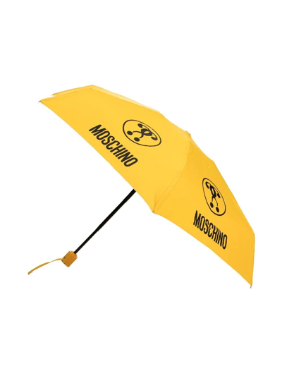 Shop Moschino Logo-print Panelled Umbrells In Gelb