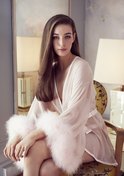 Gilda & Pearl Diana Silk And Marabou Feather Robe In  Marilyn
