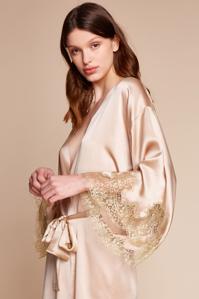 Gilda & Pearl Gina Short Kimono In  Almond