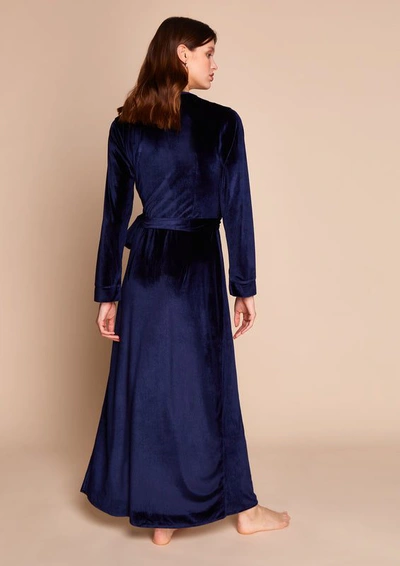Gilda & Pearl Saratoga Sapphire Velvet Robe In  Sapphire