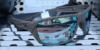 Pre-owned Oakley Split Shot 9416-1664 Sunglasses Woodgrain W/prizm Deep H20 Polarized In Blue