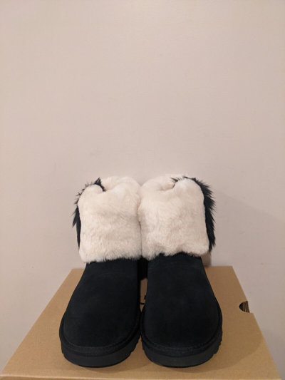 Pre owned Ugg Australia Women s Classic Mini Wisp Boot Size 9 In
