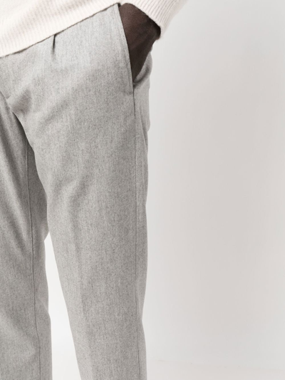Shop Eleventy Tailored Drawstring Trousers In 灰色