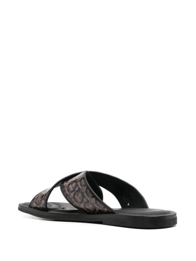 Ferragamo Gancini Crossover Strap Sandals In 黑色