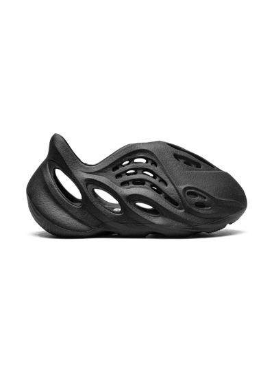 Adidas Originals Foam Runner "onyx" Sneakers In Black
