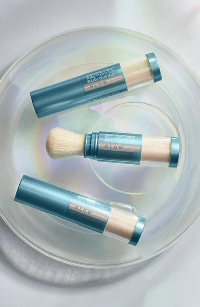 Colorescience Sunforgettable® Total Protection™ Brush-on Shield Spf 50 Sunscreen In Glow