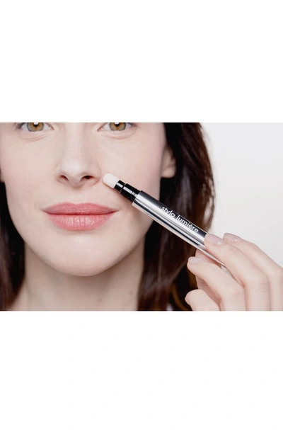 Sisley Paris Sisley-paris Stylo Lumiere Instant Radiance Booster Highlighter Pen In 1 Pearly Rose