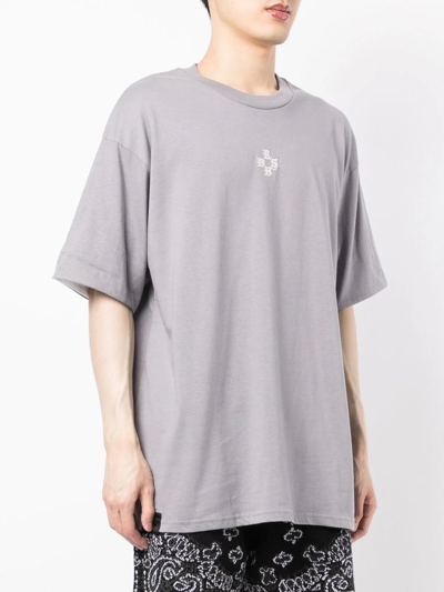Shop Izzue Slogan-print Short-sleeved T-shirt In Grey