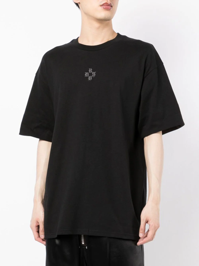 Shop Izzue Slogan-print Short-sleeved T-shirt In Black