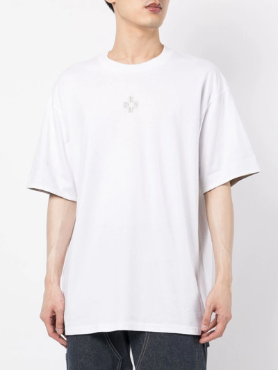 Shop Izzue Slogan-print Short-sleeved T-shirt In White