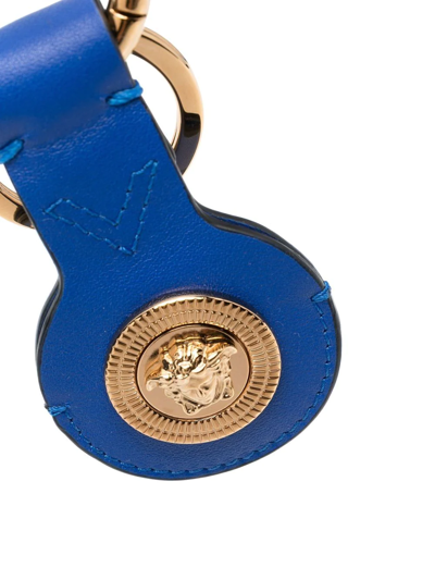 Shop Versace Medusa Plaque Keychain In Blau