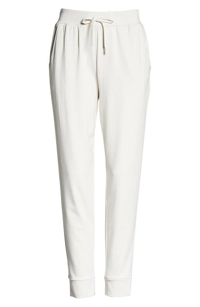 Cozy Earth Jogger Sweatpants In Light Grey