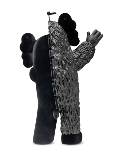 Shop Kaws Kachamukku "black" Figurine