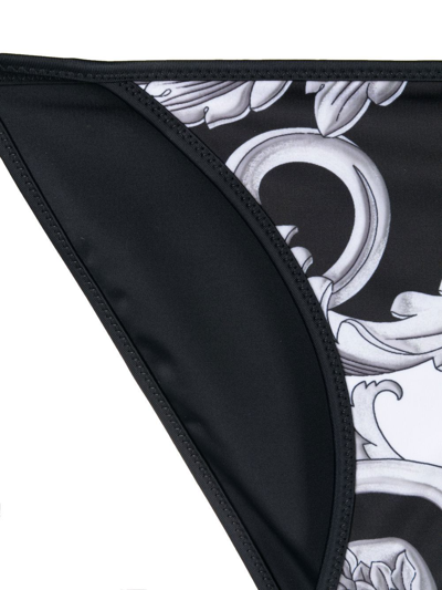 Versace Baroque Pattern-print Bikini Bottoms In Schwarz
