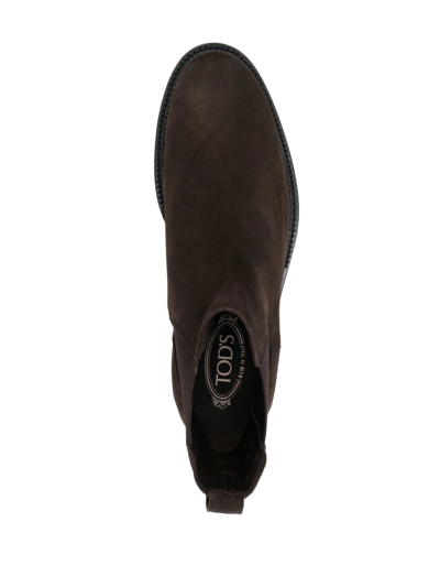 Tod's Round Toe Suede Chelsea Boots With Elastic Side Panels In Braun