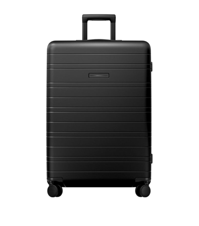 Shop Horizn Studios Essential H7 Check-in Suitcase (77cm) In Black
