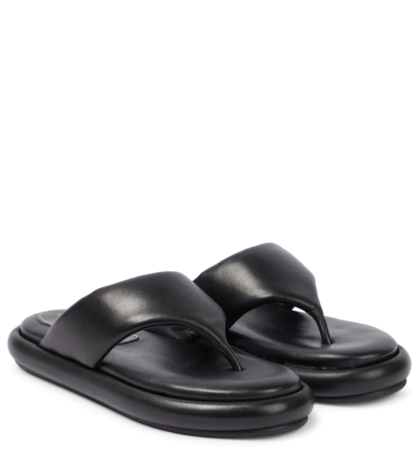 Pipe leather thong sandals