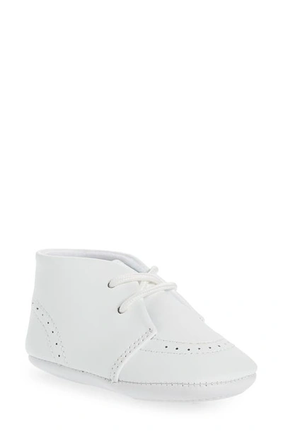 L'amour Benny Brogue Oxford Crib Shoe In White