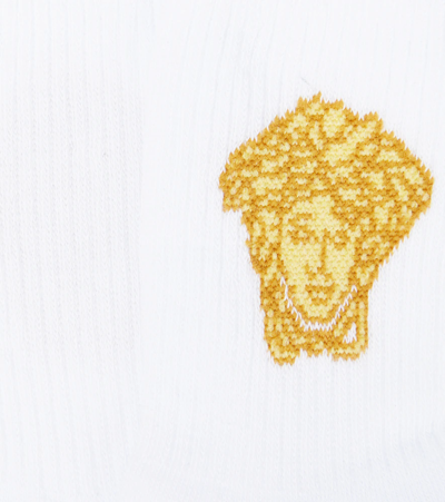 Shop Versace La Medusa Cotton-blend Socks In Bianco+oro