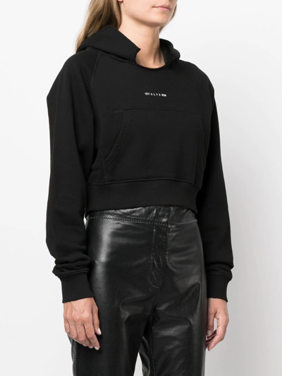 Shop Alyx Cropped Logo-print Detail Hoodie In Schwarz